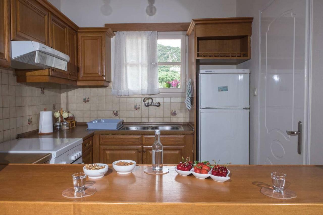 Apartmán Thea Istron Exteriér fotografie